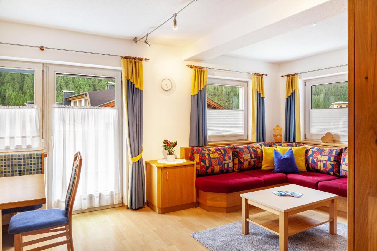 Haus Alpenheim Apartment 3 ทักซ์ ภายนอก รูปภาพ
